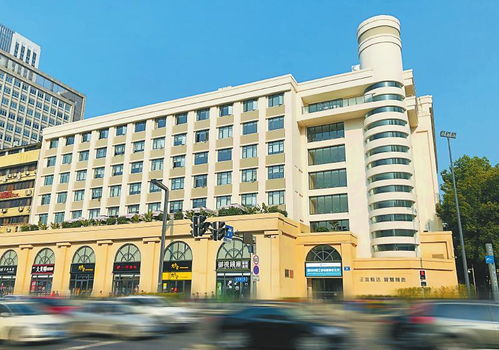 風(fēng)雨之中再登高 四川中煙克服疫情影響 生產(chǎn)經(jīng)營(yíng)再上新臺(tái)階